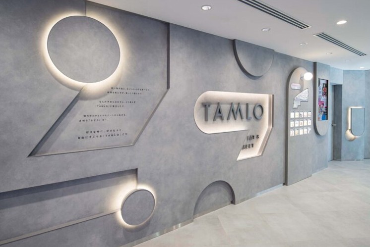 “HEP FIVE TAMLO” 標識設計：契合 Z 世代的體驗與社交表達